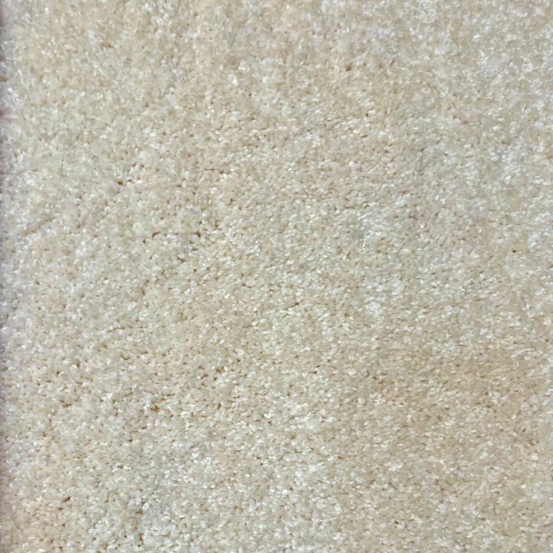 Desire saxony carpet in colour Garlic